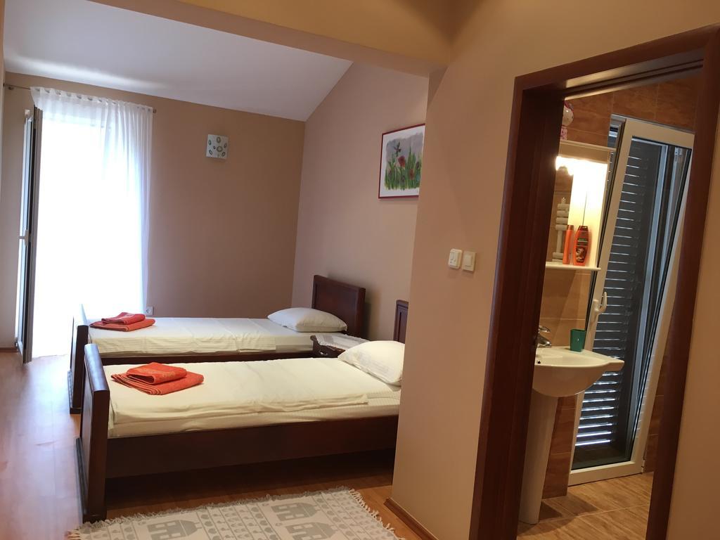 Villa Julia Петровац Экстерьер фото